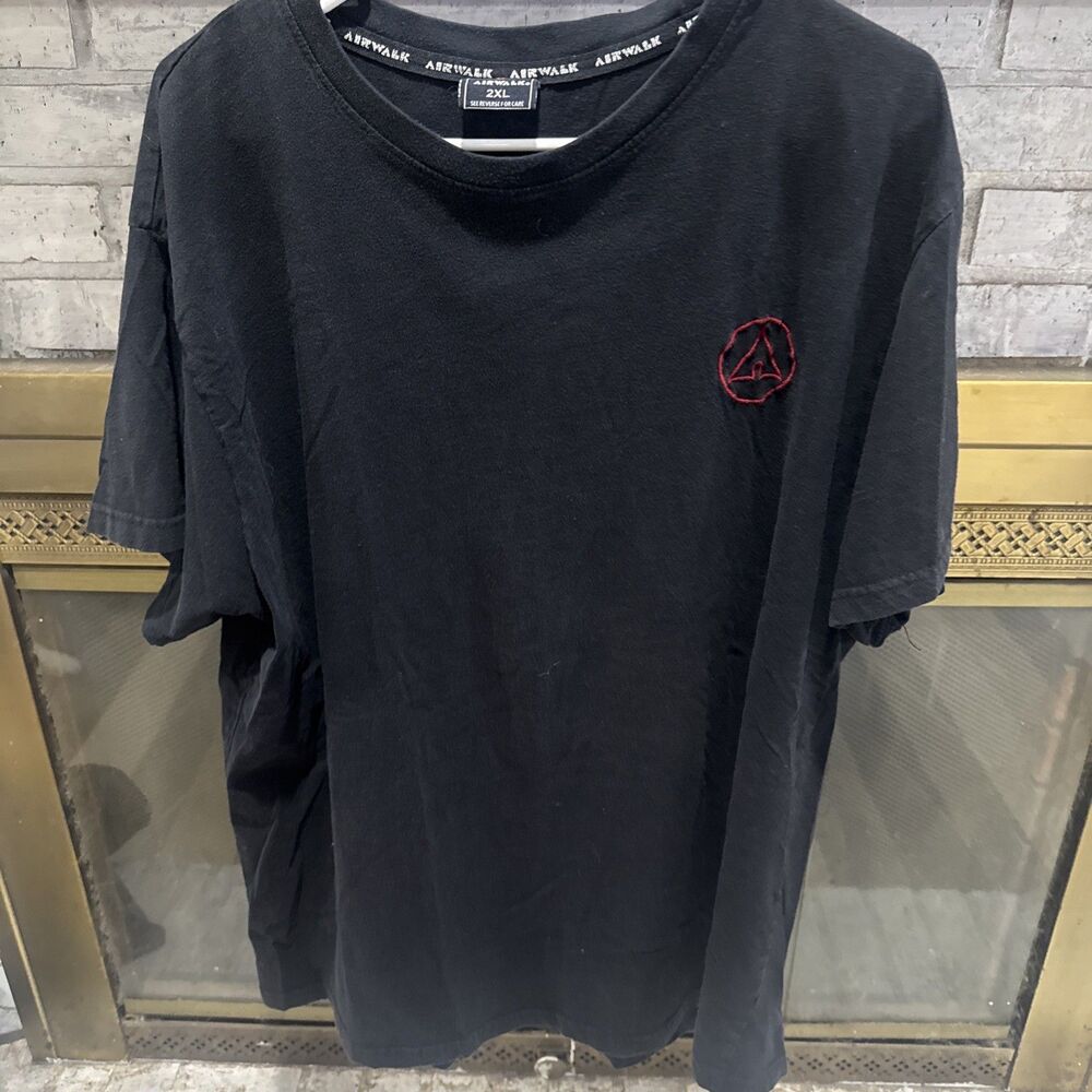 Men’s Airwalk Tshirt Size 2XL Retro